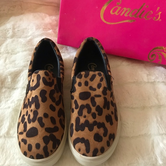 💮 SOLD 💮 Candie’s Leopard Print Slip-On Sneakers - Picture 1 of 4